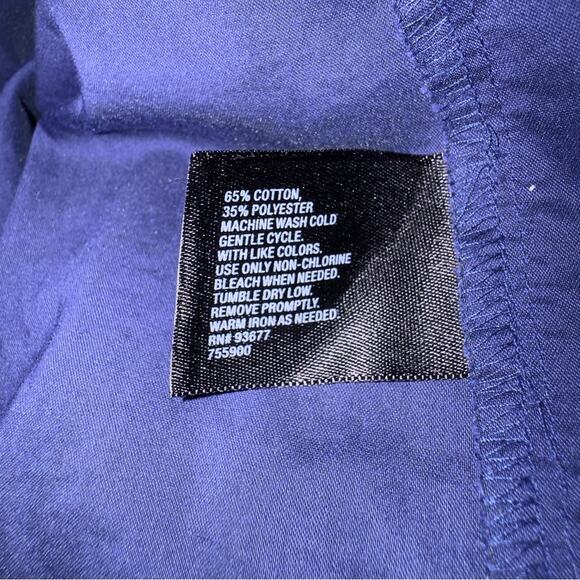 East 5th Blue Pleated v neck Button Down Shirt women’s Size Medium - Picture 5 of 6